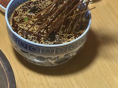 -大众跷脚牛肉馆·非遗传承单位(峨眉山店)