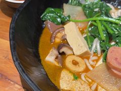-万记麻辣烫国展总店