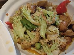 -严记小天府酸菜鱼(西四路店)