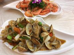 -覃记海鲜美食餐厅