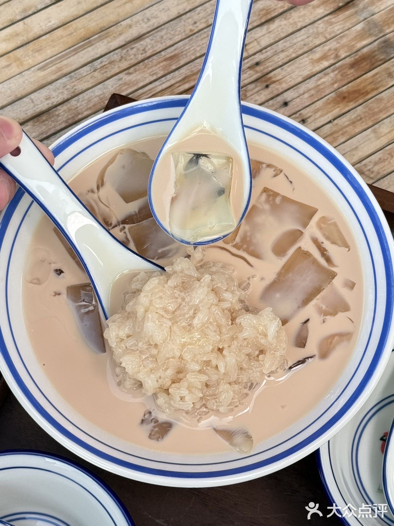 在厦门。吃到了地道的长乐冰饭 真的吼吼吃！