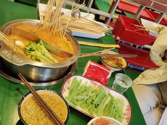 -巷子里头麻辣烫火锅串串(立秦广场店)