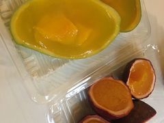 -志龙皇冠吃货椰子铺