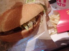 -麦当劳(乳山路店)