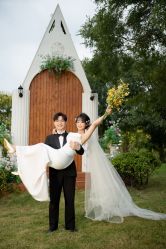 -雪中彩影婚纱摄影·微光艺术中心