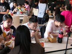 大堂-闫家驴肉老店(华电一校店)