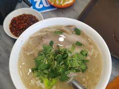 -郝刚刚羊杂割(山大店)