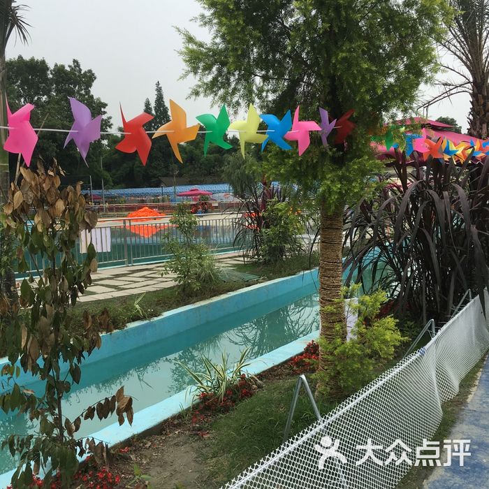 金海湾水上乐园