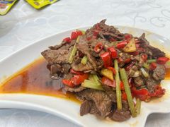 小炒黄牛肉-万柳阁小馆·花园餐厅(龙潭湖店)