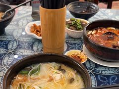 -桥香园过桥米线(国贸店)