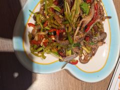 -街角等你.大连海鲜烧烤(西安路店)