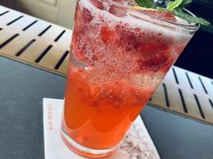 -星巴克臻选(上海合生汇1F店)