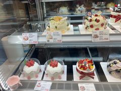 -花花卷卷·鲜食蛋糕(静安久光百货店)