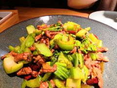 青菜牛肉-胡马八破·川菜小馆(高新万达店)