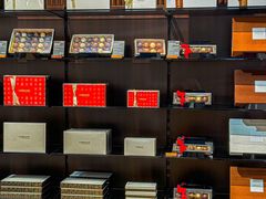 -Laderach 莱德拉(上海环贸iapm店)