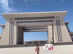 -霍尔果斯国门景区
