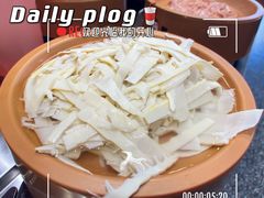 -龍歌自助小火锅(市南金茂湾店)