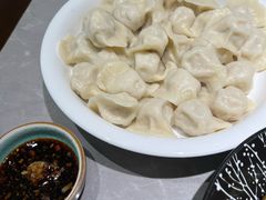 酸菜肉馅水饺-兄弟江湖东北老菜(三井街道店)