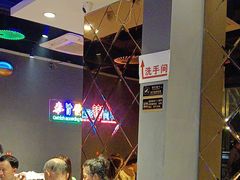 -老街烧烤大排档·地道湖北菜·龙虾馆(汉口火车站店)