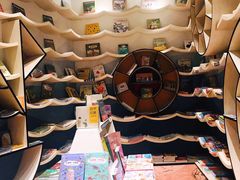 -钟书阁(群光广场店)