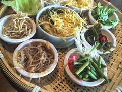 -包整·丝娃娃(一览甲秀楼风景店)