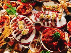 -虾弄弄海派小龙虾·牛羊蝎子火锅