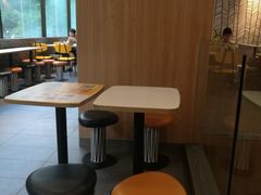 用餐区-麦当劳(宝山大厦店)