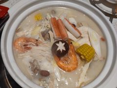 -三人行骨头王火锅(长寿店)