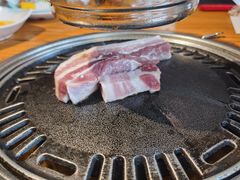 -唯成•韩国炭火烤肉 유성고기