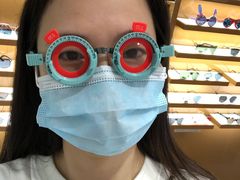 -罗伯特眼镜·蔡司官方授权(罗湖国贸店)