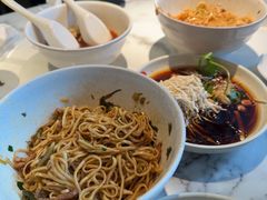 青椒肉丝盖浇面-花园茶楼·淮扬菜(兴城西路店)