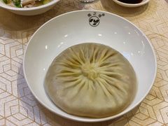 陈士荣蟹黄汤包-鸿运酒楼