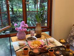 -月亮眼花园餐厅书吧酒吧