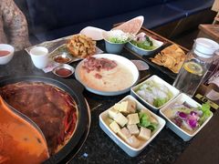 -井格重庆火锅(临平银泰城店)