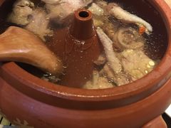 -云海肴·汽锅鸡·云南代表菜(天山百盛优客店)