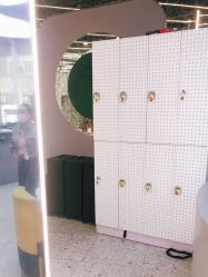 -PE SALON 