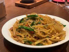 -肆海小川菜酒馆Wine Bistro (青年路店)