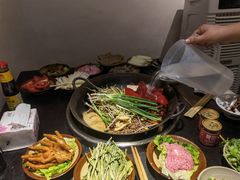 -四小区火锅·巷子里的重庆火锅(花照壁店)