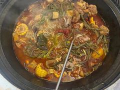 -东北食府·铁锅炖(花溪湾店)