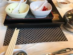 -鲜入围煮花胶鸡海鲜火锅