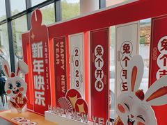 -上海宝信宝马4S店