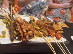 -威记烧嘢·南宁烧烤·超级生牛(绿地店)
