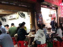 门面-威邵鸡煲(西华路总店)