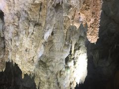 -巴马水晶宫