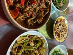 -老三样·美食研究中心(世贸路店)