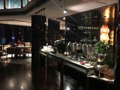-唐拉雅秀酒店-西锦汇空中BBQ·思创餐厅