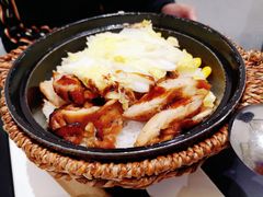 照烧鸡腿煲仔饭-堂屋糖水店(愚园店)