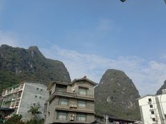 -刘姐啤酒鱼民族演艺餐厅(西街总店)