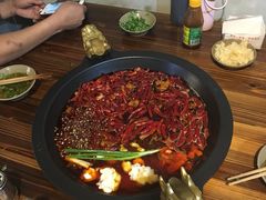 -黄潇洒老火锅(九眼桥宏济巷店)