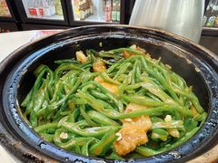 -明本湛江鸡•海鲜小厨(陈家祠店)